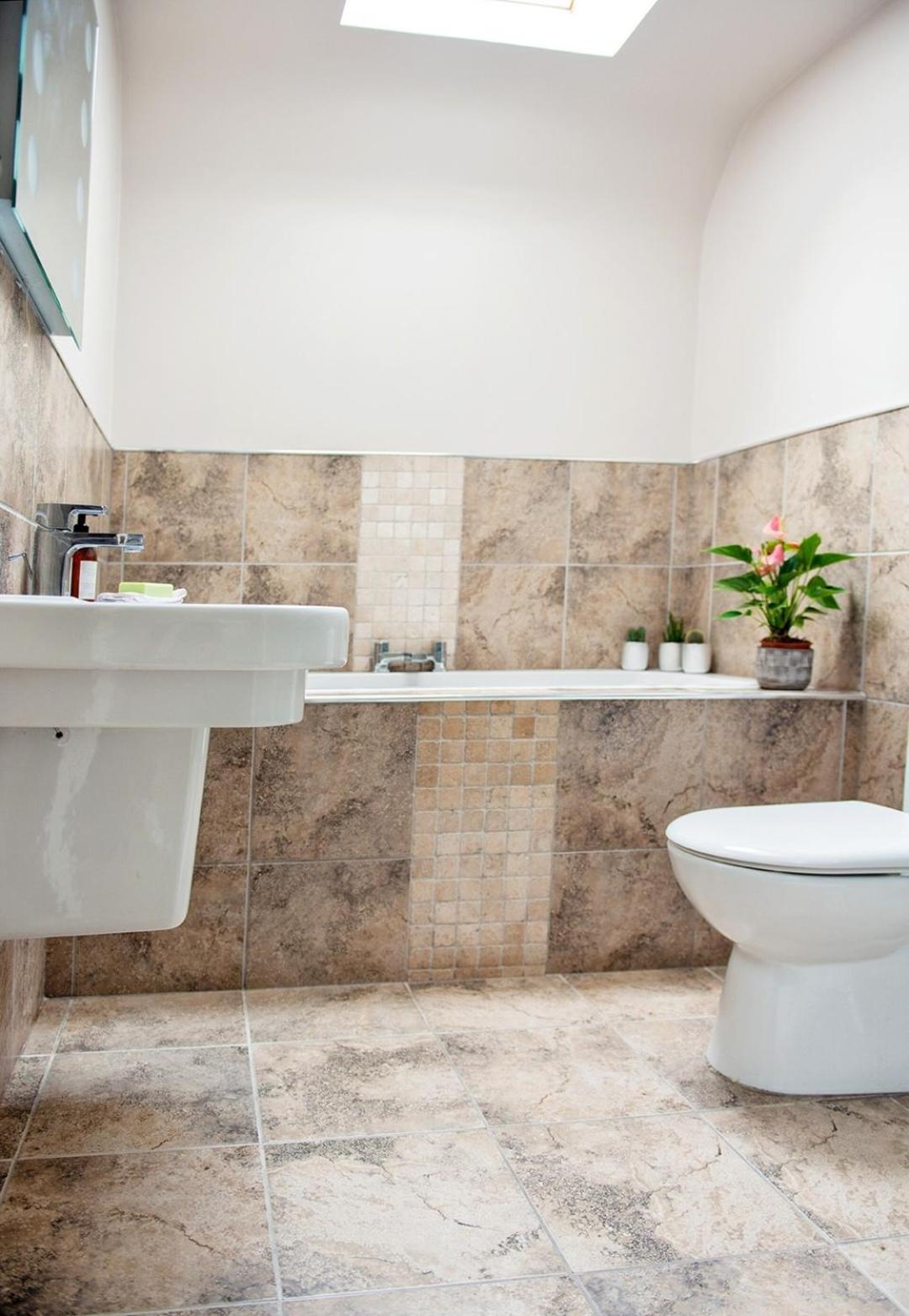 Charming 2 Bedroom Flat In The Heart Of Kirriemuir קירמיור מראה חיצוני תמונה