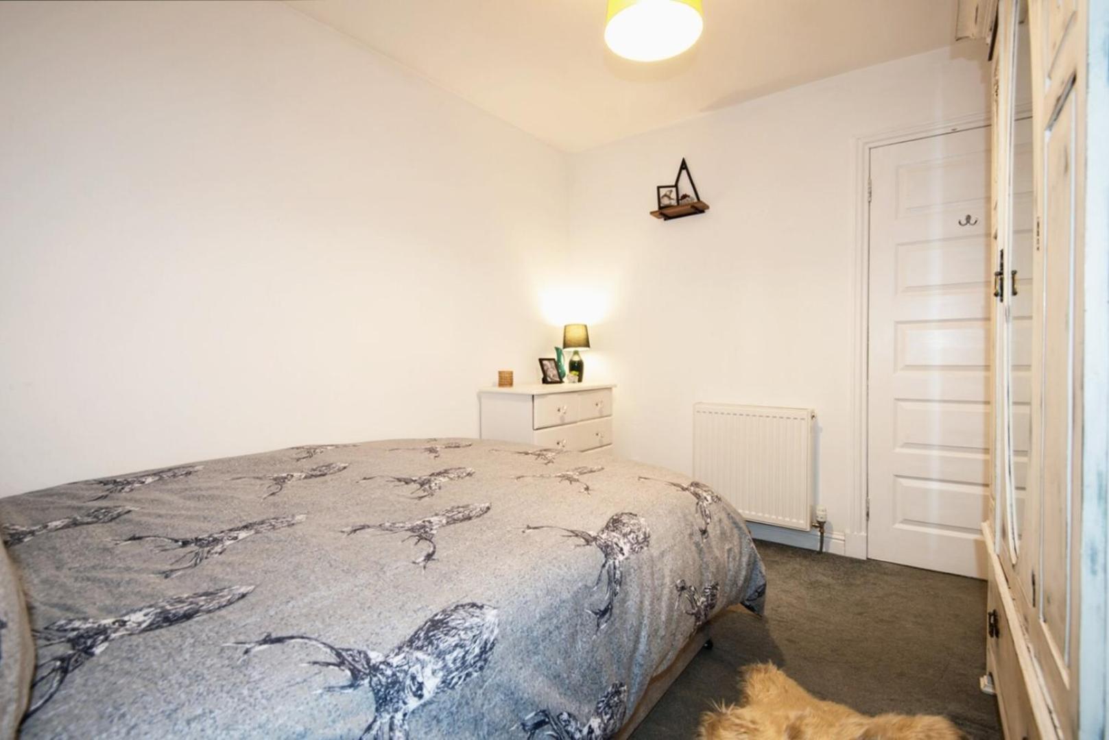 Charming 2 Bedroom Flat In The Heart Of Kirriemuir קירמיור מראה חיצוני תמונה
